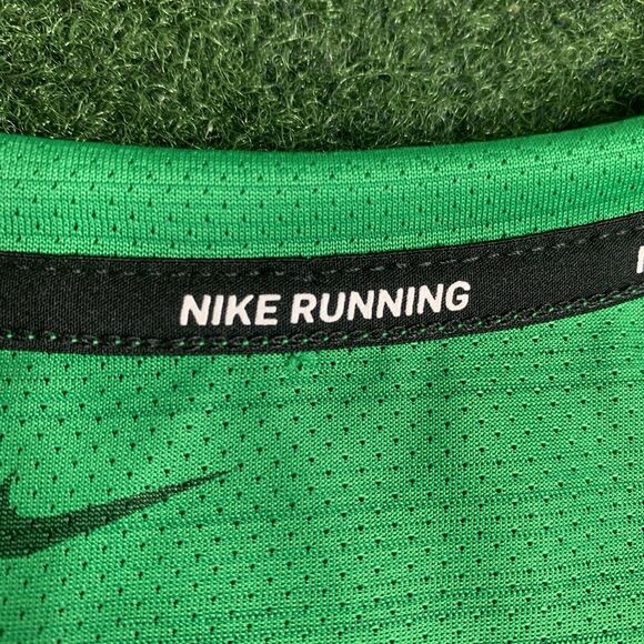 Sz M Nike Dri-Fit Kenya Team Issued Running T Shirt Green - Picture 4 of 8